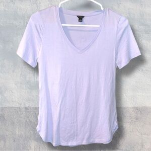 ANN TAYLOR LAVENDER V NECK COTTON ROUNDED TAIL TEE SHIRT